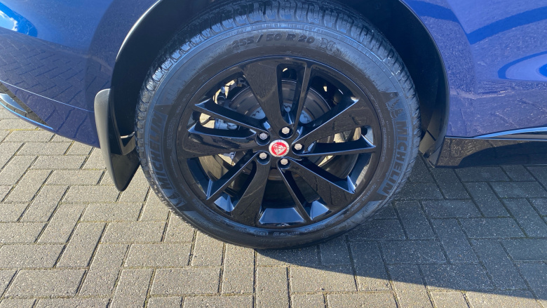 Jaguar F-Pace 2.0 D200 R-Dynamic Black 5dr Auto AWD Diesel Estate